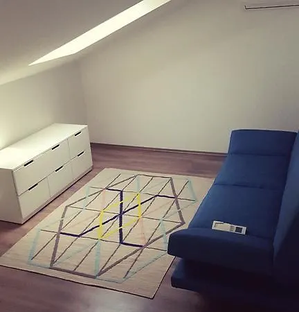 شقة Playa Apartman زاماردي